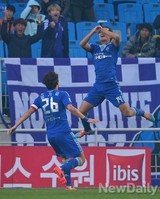[K리그] 첫골로 기뻐하는 정대세
