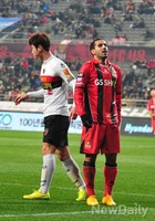 [포토] 찬스 놓치고 한숨쉬는 FC 서울 에스쿠데로 선수