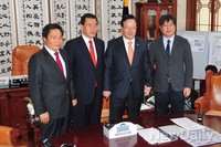 [포토] 여야 예결위 간사 만난 정의화 국회의장