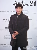 [포토] LF '아뜰리에 24' 이진욱 등장에 명동이 들썩