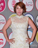 [포토] 개그우먼 김영희, 오늘은 화려한 드레스로