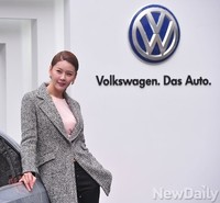 [포토] 폭스바겐, 신형 제타와 함께 선 모델