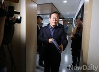 [포토] 상벌위원회 참석한 이재명 성남FC 구단주