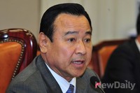 [포토] 모두발언 하는 이완구 새누리당 원내대표