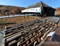 [포토] 남양주 땅굴 시추현장에서 채취한 코아시료