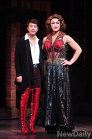 [포토] '킹키부츠' 매력 넘치는 '룰라' 오만석-강홍석