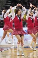 [포토] 치어리더 응원, 교복도 '아찔' 치마도 '아찔'