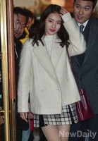 [포토] 머리넘기며 등장한 수지, 男心 흔들