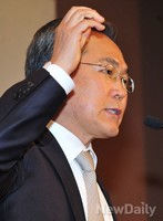 [포토] 강연자로 나선 새정치연합 우윤근 원내대표