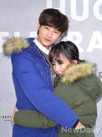 [포토] 여성팬과 허그하는 박형식, 힐링의시간