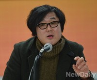 [포토] 물망초인권세미나 토론자로 나선 이응준 작가