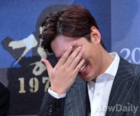 [포토] 강남1970 이민호, 너무웃어 눈물이..