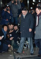 [포토] 검찰에 출석한 박지만 회장