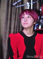 [포토] 박혜경 '잠시 회상에 잠겨'