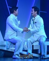 [포토] 뮤지컬 라카지, 두 손 잡은 남경주-정성화