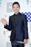 [청룡영화제] 여진구, 착한미소 착한손인사