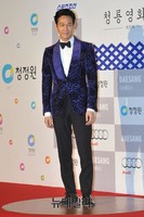 [청룡영화상] 연예계 패션리더 이정재 수트도 남달라