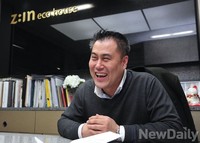 [포토] 인터뷰하는 에코하우스 조인수 대표