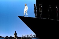 [포토] 연극 리차드 2세, 왕의 절규