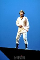 [포토] 연극 리차드 2세, 절규하는 왕