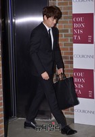 [포토] 오상진, 오늘은 올블랙