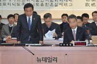 [포토] 첫 법사위 회의 참석한 박인용 안전처 장관