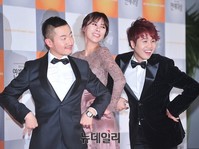 [KBS연예대상] 개콘팀 포즈도 '여성스럽게'