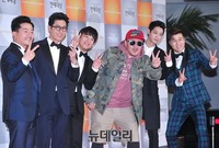 [KBS연예대상] 1박2일팀 브이 인사로 마무리