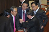 [포토] 대화 나누는 여-야 지도부