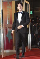 [MBC 연예대상] 훈훈한 발걸음으로 들어오는 규현