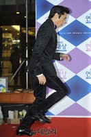 [KBS연기대상] 포토월 뛰어 오르는 배우 문정혁