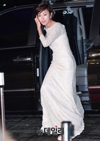 [SBS연기대상] 화이트드레스로 멋을 낸 장영남