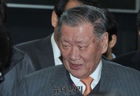 [포토] 경제계 신년인사 참석하는 정몽구 현기차 회장