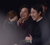 [포토] 영화 쎄시봉, 어깨동무한 진구-정우