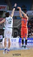 [프로농구] 2쿼터 박성진 3점슛 성공
