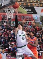 [프로농구] 김주성 빠른 돌파 후 골밑슛