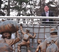 [포토] '기적의 배'에서 태어난 이경필 원장