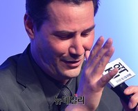 [포토] 지각한 키아누리브스, 2번 사과