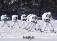 [포토] 특전사, 전술스키 훈련