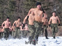 [포토] 전력 질주하는 특전용사들