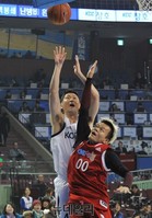 [포토] 가수 박진영, '오늘은 농구선수!'