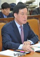 [포토] 국회출석한  조송래 중앙소방본부장