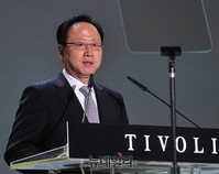 [포토] 인사말 하는 이유일 쌍용차 대표