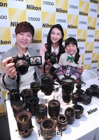 [포토] 니콘, 멀티앵글 모니터 탑재 DSLR 'D5500' 출시