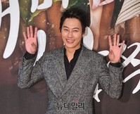 [포토] 정은우 '박한별과 열애, 행복한 연말 보내'