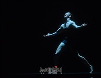 [포토] 노트르담 드 파리, 아름다운 몸동작