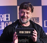 [포토] 후덕해진 러셀 크로우 