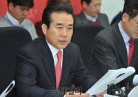 [포토] 연말정산 관련 설명하는 새누리당 나성린