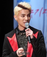 [포토] 'NOM' 케이 '양궁선수 출신, 운동돌 예감'