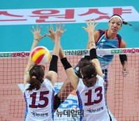 [여자프로배구] GS칼텍스 에커맨, 파워풀한 공격